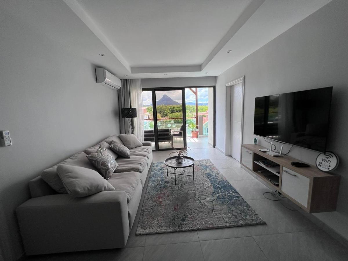 Top-Floor Modern 3Bd Penthouse With Beautiful Mountain View Terrace - 5 Min Walk To Beach Flic-en-Flacq エクステリア 写真