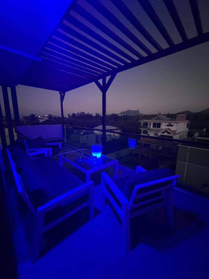 Top-Floor Modern 3Bd Penthouse With Beautiful Mountain View Terrace - 5 Min Walk To Beach Flic-en-Flacq エクステリア 写真