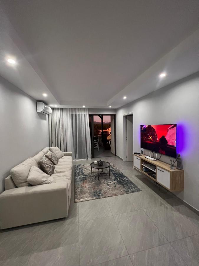 Top-Floor Modern 3Bd Penthouse With Beautiful Mountain View Terrace - 5 Min Walk To Beach Flic-en-Flacq エクステリア 写真